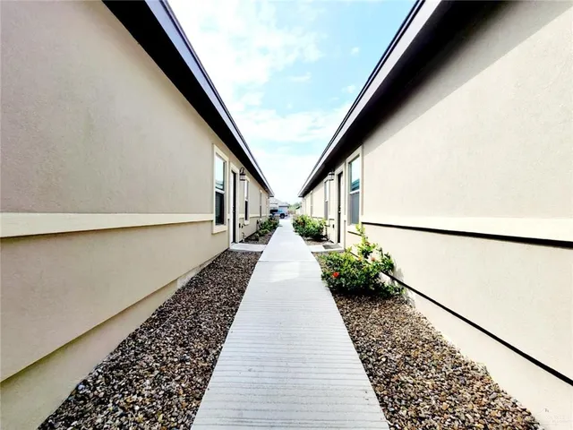 $995 | 1724 Taft Street, Unit 2, Weslaco, TX 78599
