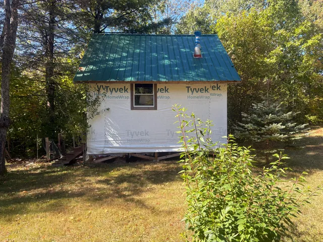 $160,000 | 905 West Plymouth Road, Etna, ME 04434