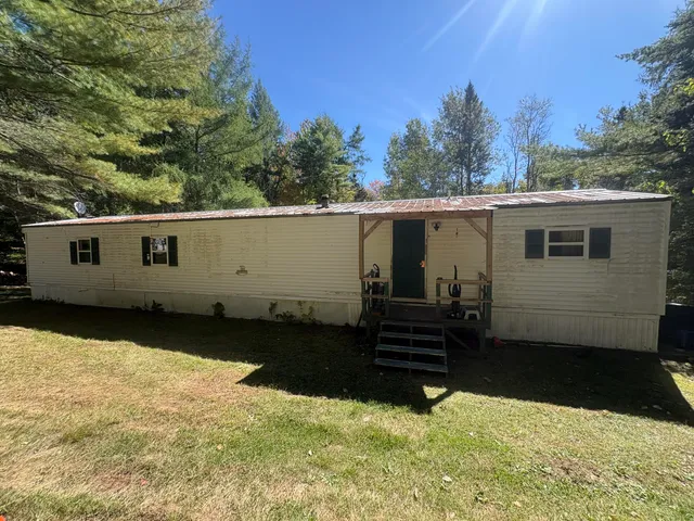 $160,000 | 905 West Plymouth Road, Etna, ME 04434
