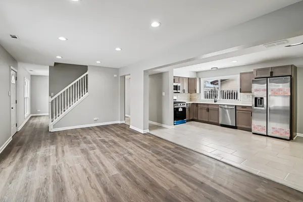 $239,000 | 3403 Fountainbleau Drive, Hazel Crest, IL 60429