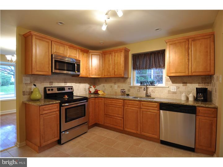 416 North Manoa Road Havertown, PA 19083 - Photo 6 of 24 Kitchen