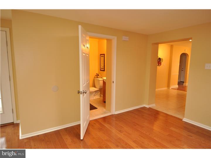 416 North Manoa Road Havertown, PA 19083 - Photo 9 of 24 Family Room