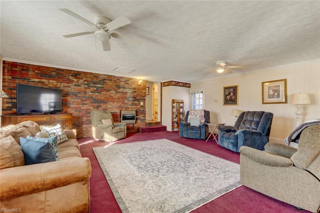 601 Stokes Road Reidsville, NC 27320 - Photo 10 of 49 Gallery Image 10
