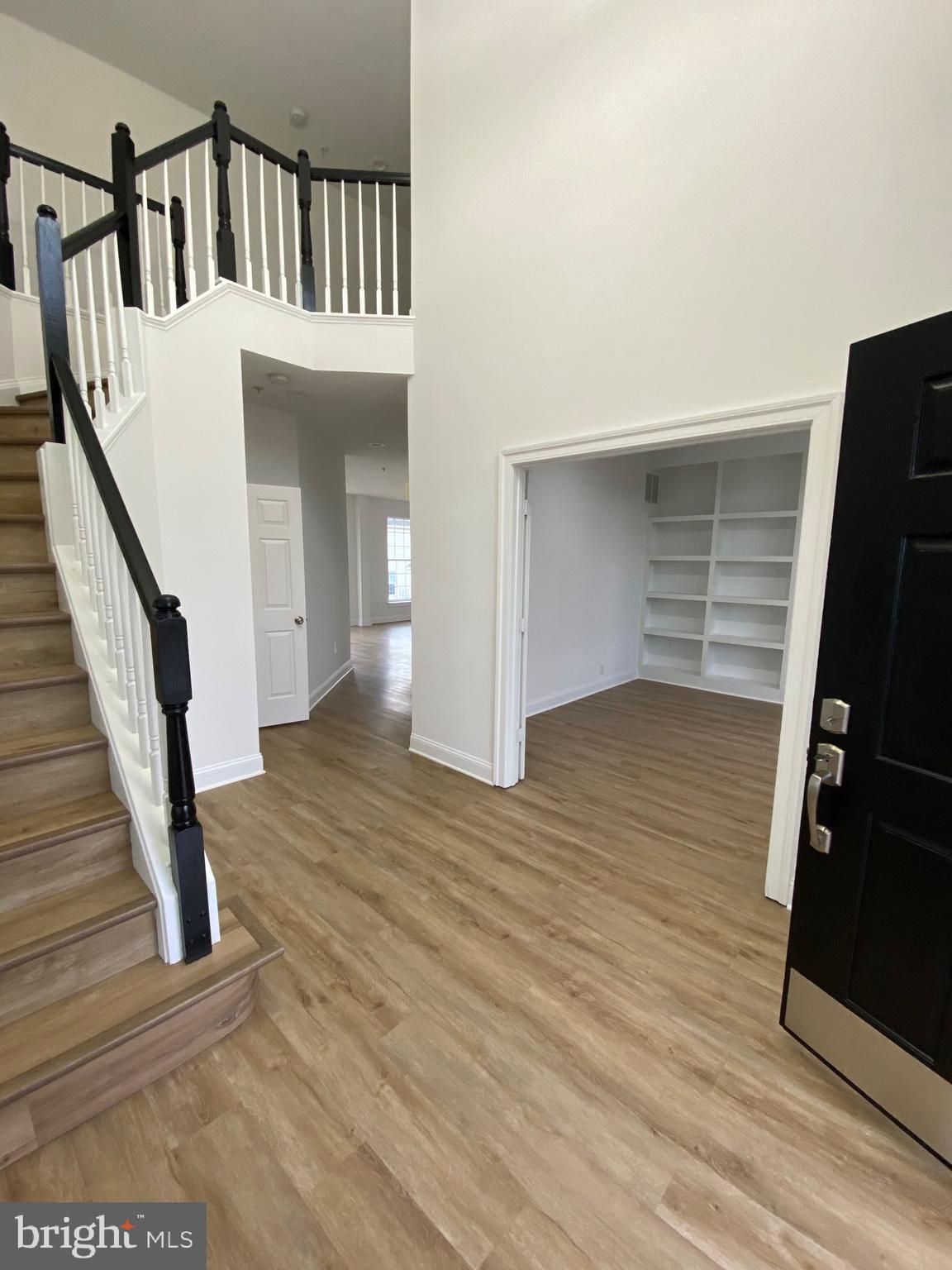 12128 Skylark Road Clarksburg, MD 20871 - Photo 2 of 43