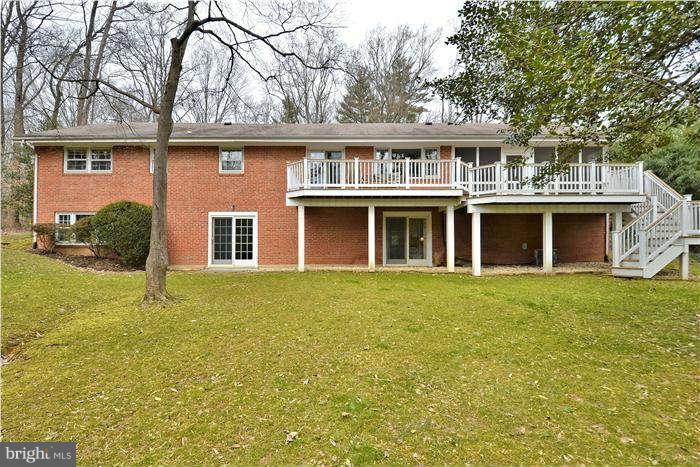 7908 Carteret Road Bethesda, MD 20817 - Photo 22 of 30 Exterior (Rear)