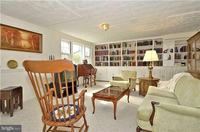 7908 Carteret Road Bethesda, MD 20817 - Photo 27 of 30 Built In Bookshelves