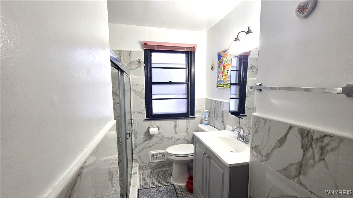 12 Delta Road Amherst, NY 14226 - Photo 17 of 46