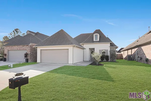 $2,100 | 10422 Belle Isle Drive, Denham Springs, LA 70726