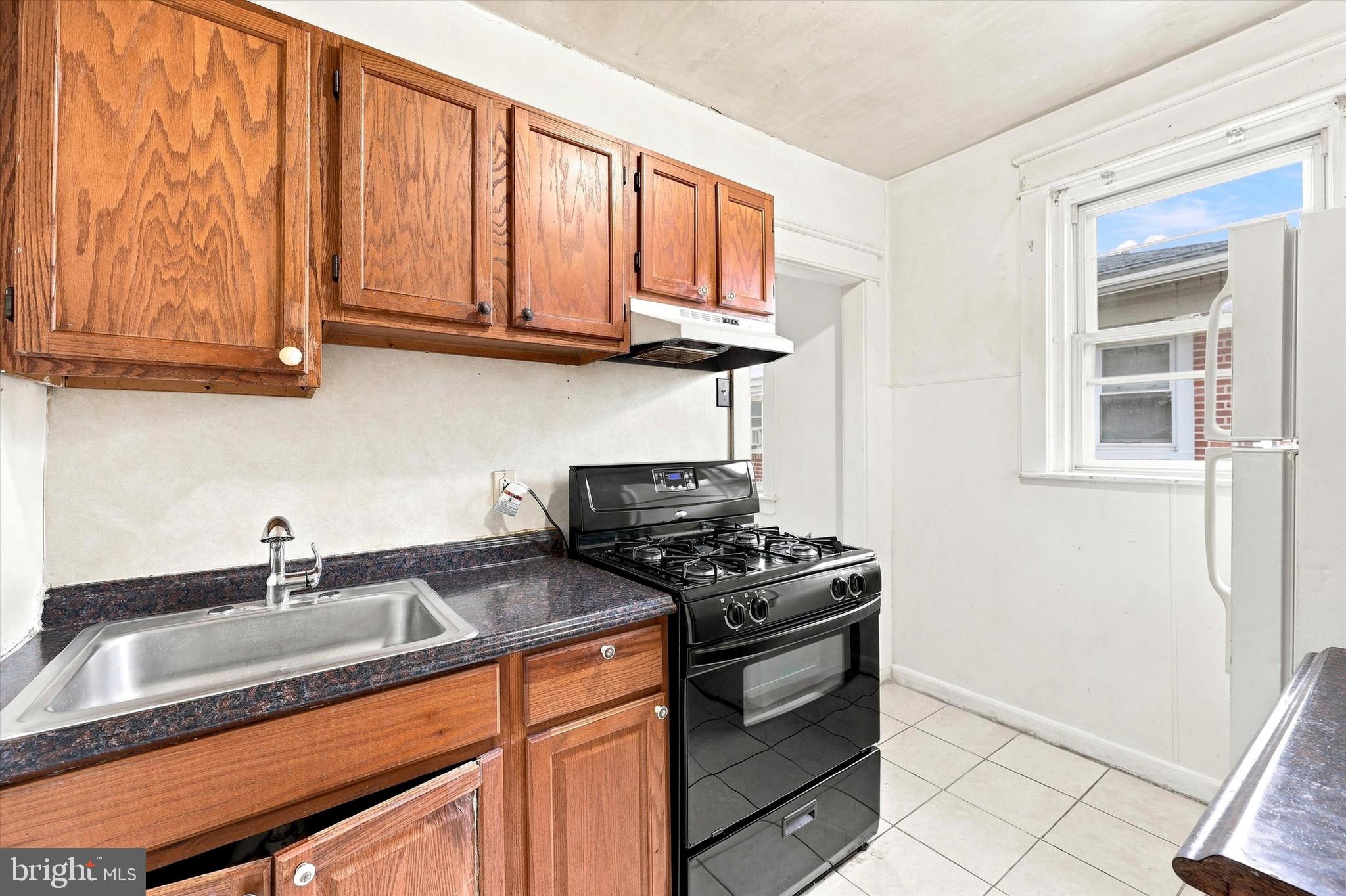 79 South State Road Upper Darby, PA 19082 - Photo 4 of 15 Gallery Image 4