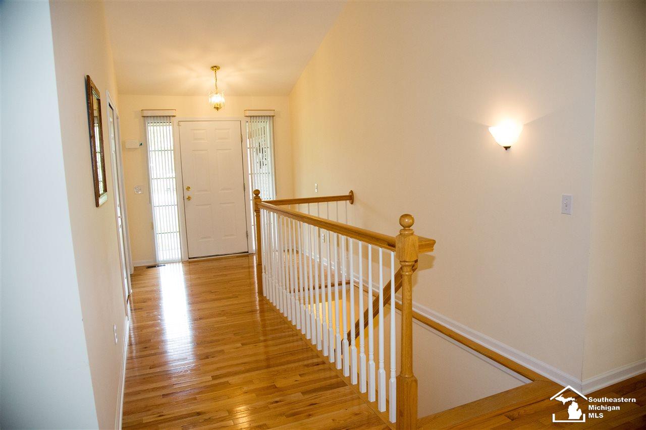 22471 Timber Ridge Court Trenton, MI 48183 - Photo 7 of 45 31395477-6.JPG