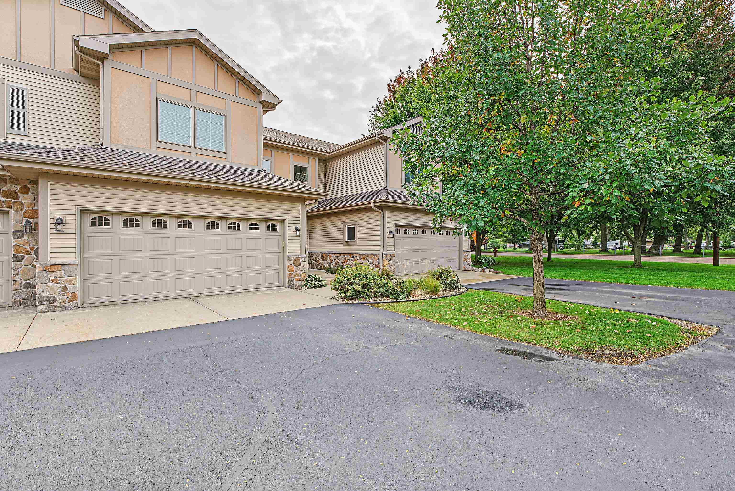 4622 Burma Road, Unit 301 McFarland, WI 53558 - Photo 41 of 43 Gallery Image 41