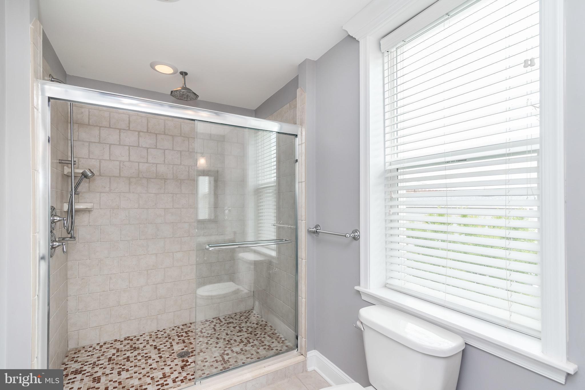 1400 Hull Street Baltimore, MD 21230 - Photo 14 of 29 2nd Floor Hall Full Bath View 2