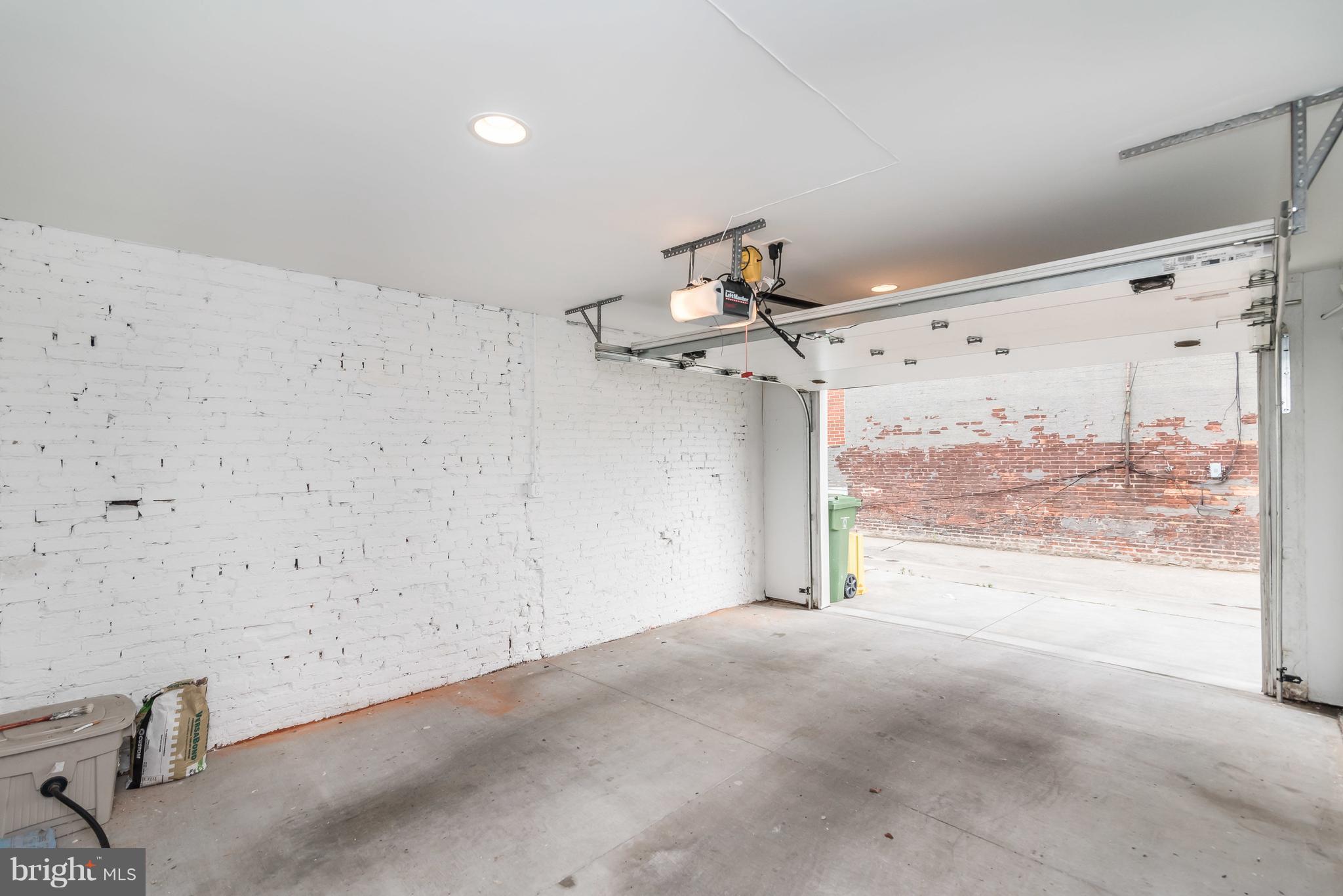 1400 Hull Street Baltimore, MD 21230 - Photo 9 of 29 Exterior (Rear) Garage View 1