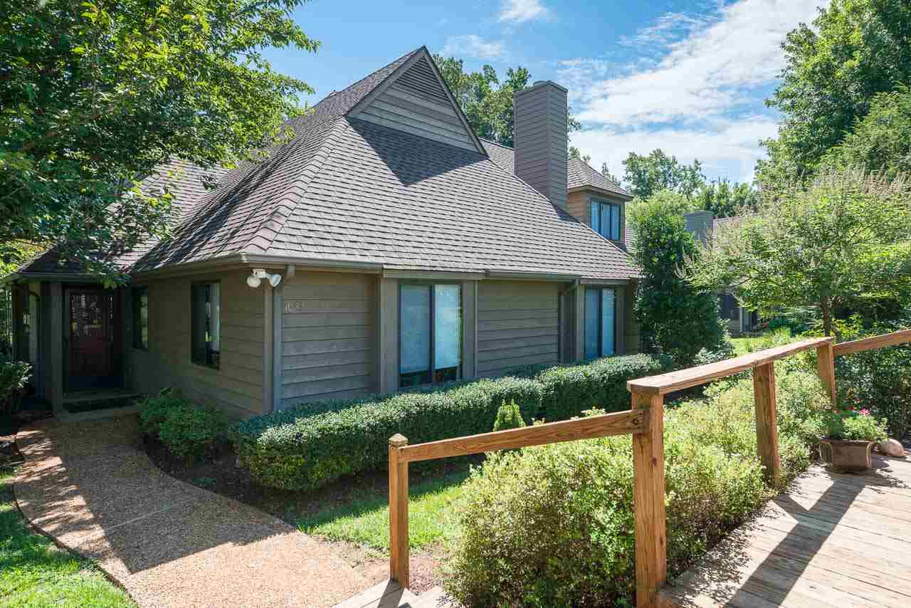 1053 Amber Ridge Road Charlottesville, VA 22901 - Photo 1 of 13 a front view of a house with garden