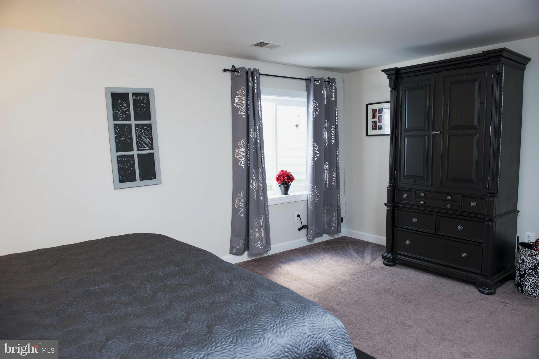 111 Mulberry Court Edgewater, MD 21037 - Photo 28 of 30 Bedroom