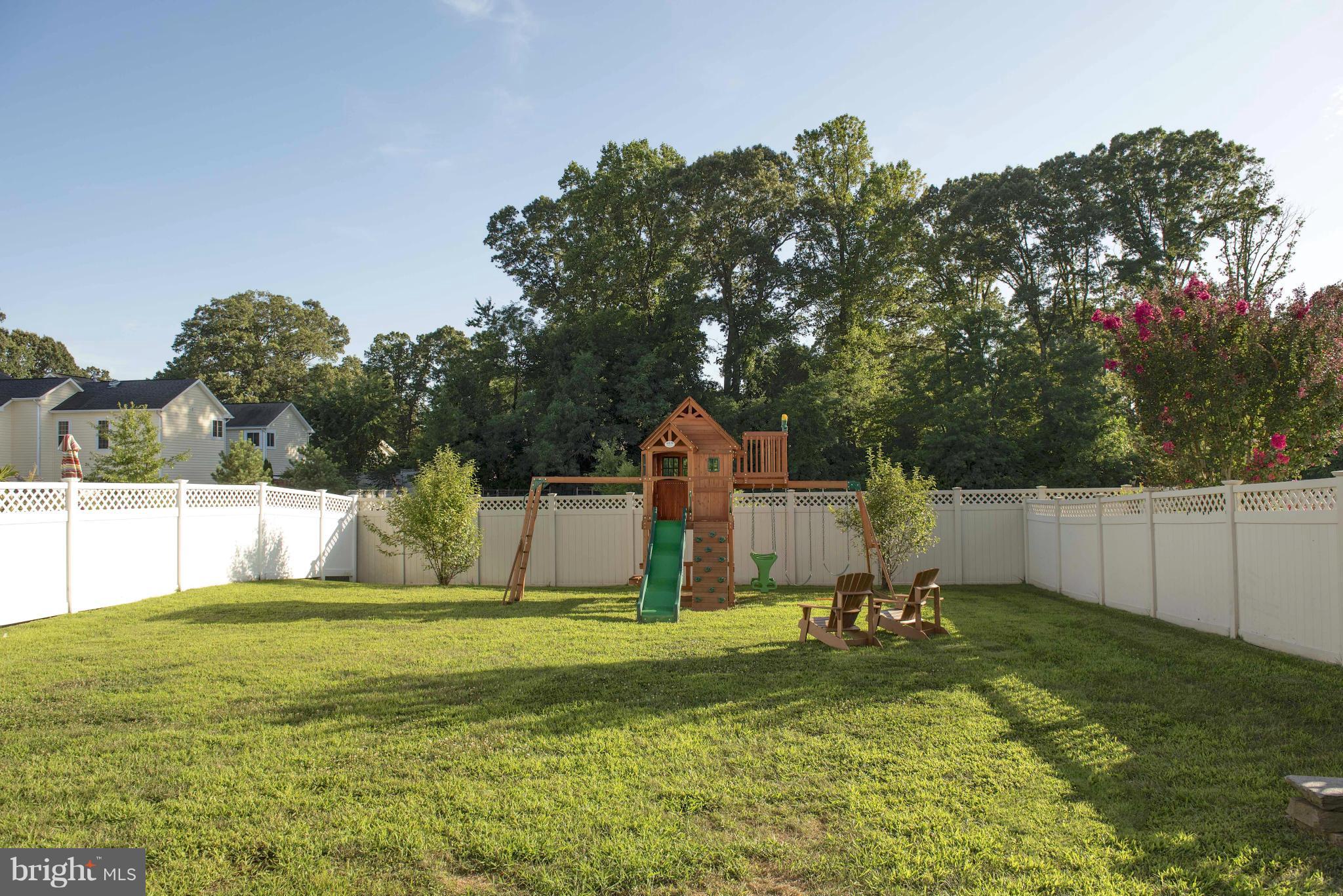 111 Mulberry Court Edgewater, MD 21037 - Photo 29 of 30 Exterior (Rear)