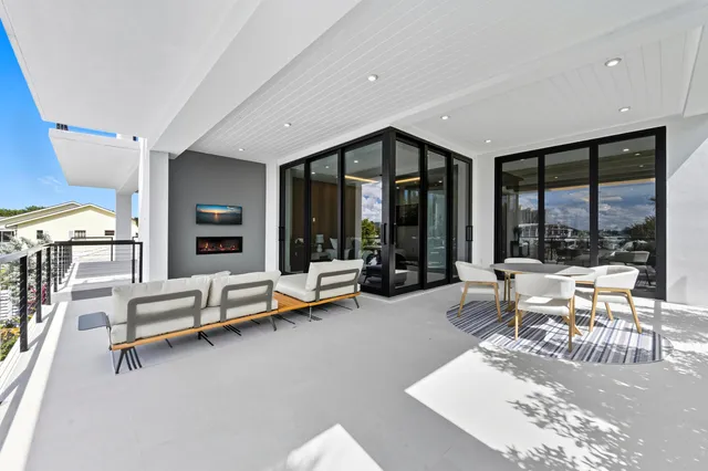 $3,395,000 | 2323 Lake Drive, Unit 201, Singer Island, FL 33404