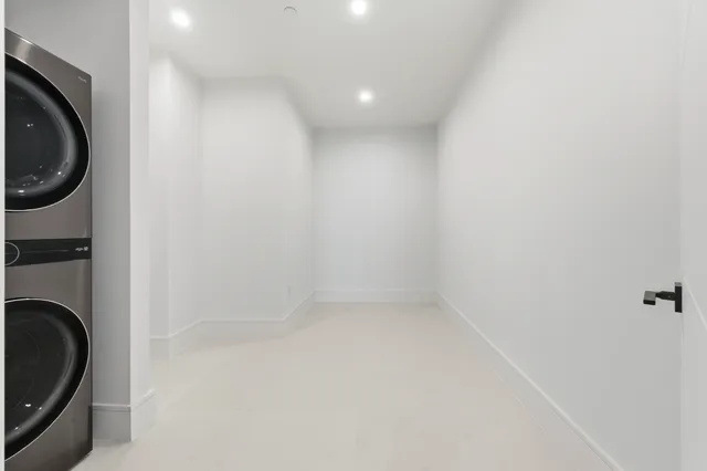 $3,395,000 | 2323 Lake Drive, Unit 201, Singer Island, FL 33404