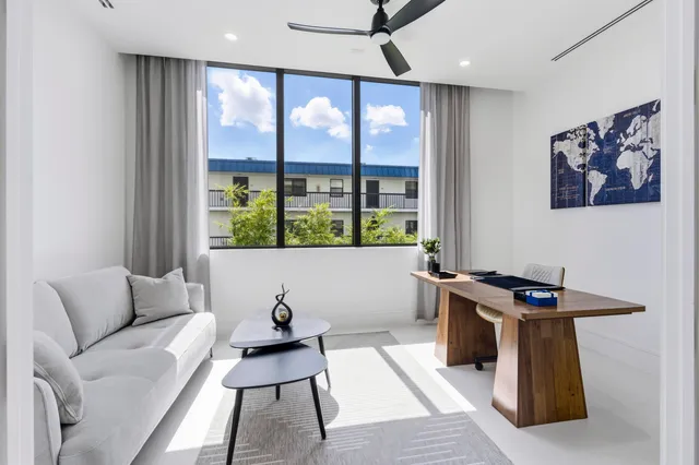 $3,395,000 | 2323 Lake Drive, Unit 201, Singer Island, FL 33404