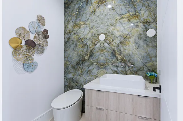 $3,395,000 | 2323 Lake Drive, Unit 201, Singer Island, FL 33404