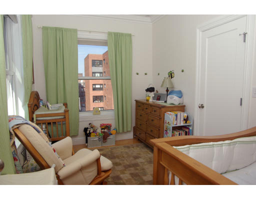 52 Cooper Street, Unit 8 Boston, MA 02113 - Photo 6 of 9 Gallery Image 6