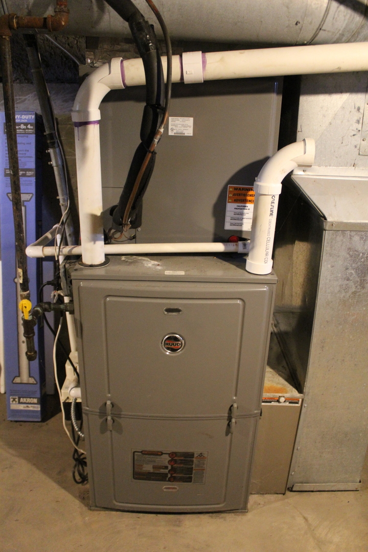 7496 Wolf Road Kingston, IL 60145 - Photo 27 of 38 a close up of a storage