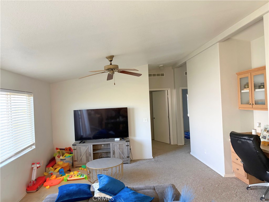 14460 Nevada Road Phelan, CA 92371 - Photo 6 of 20