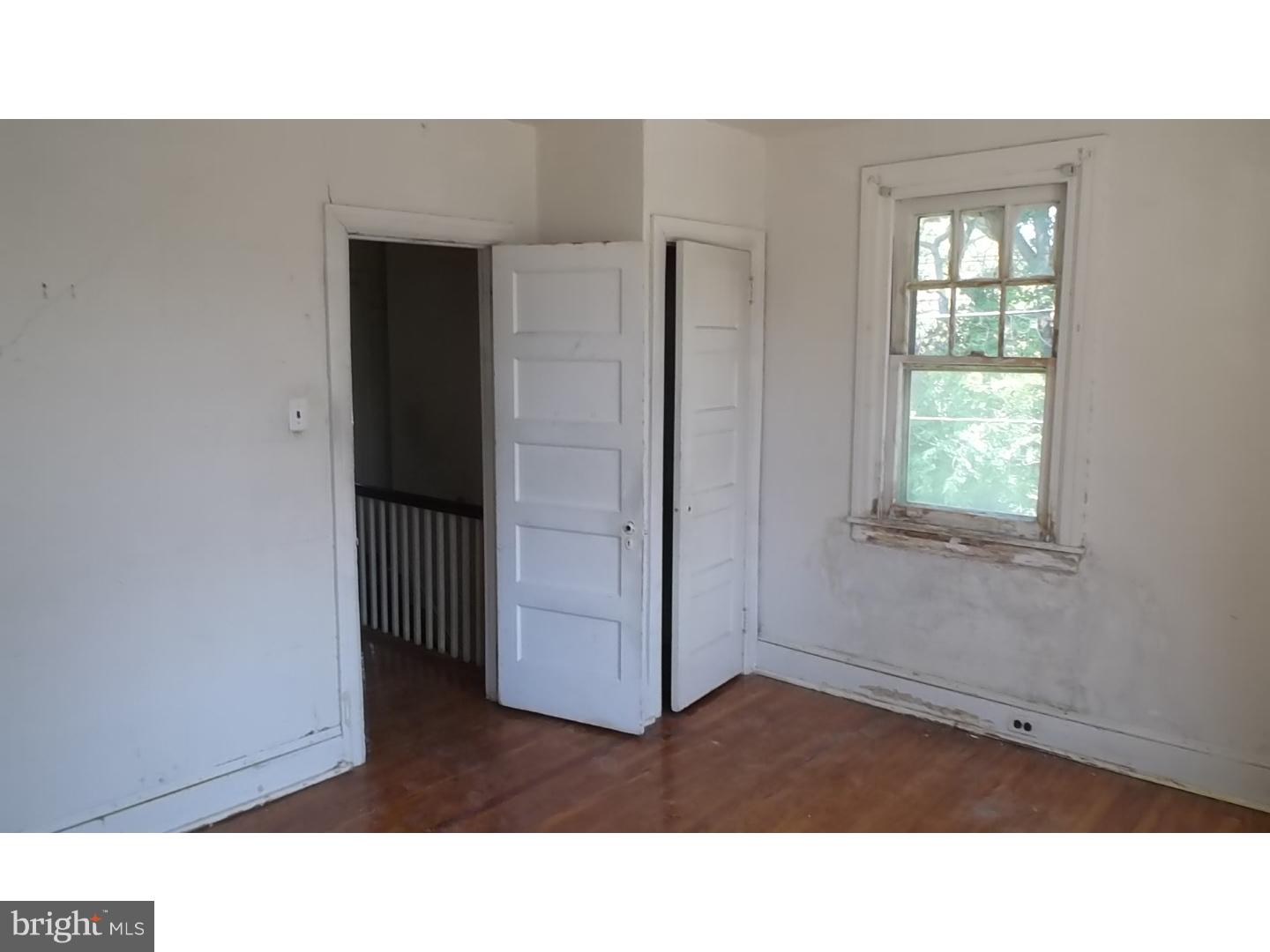 74 Sunshine Road Upper Darby, PA 19082 - Photo 11 of 14