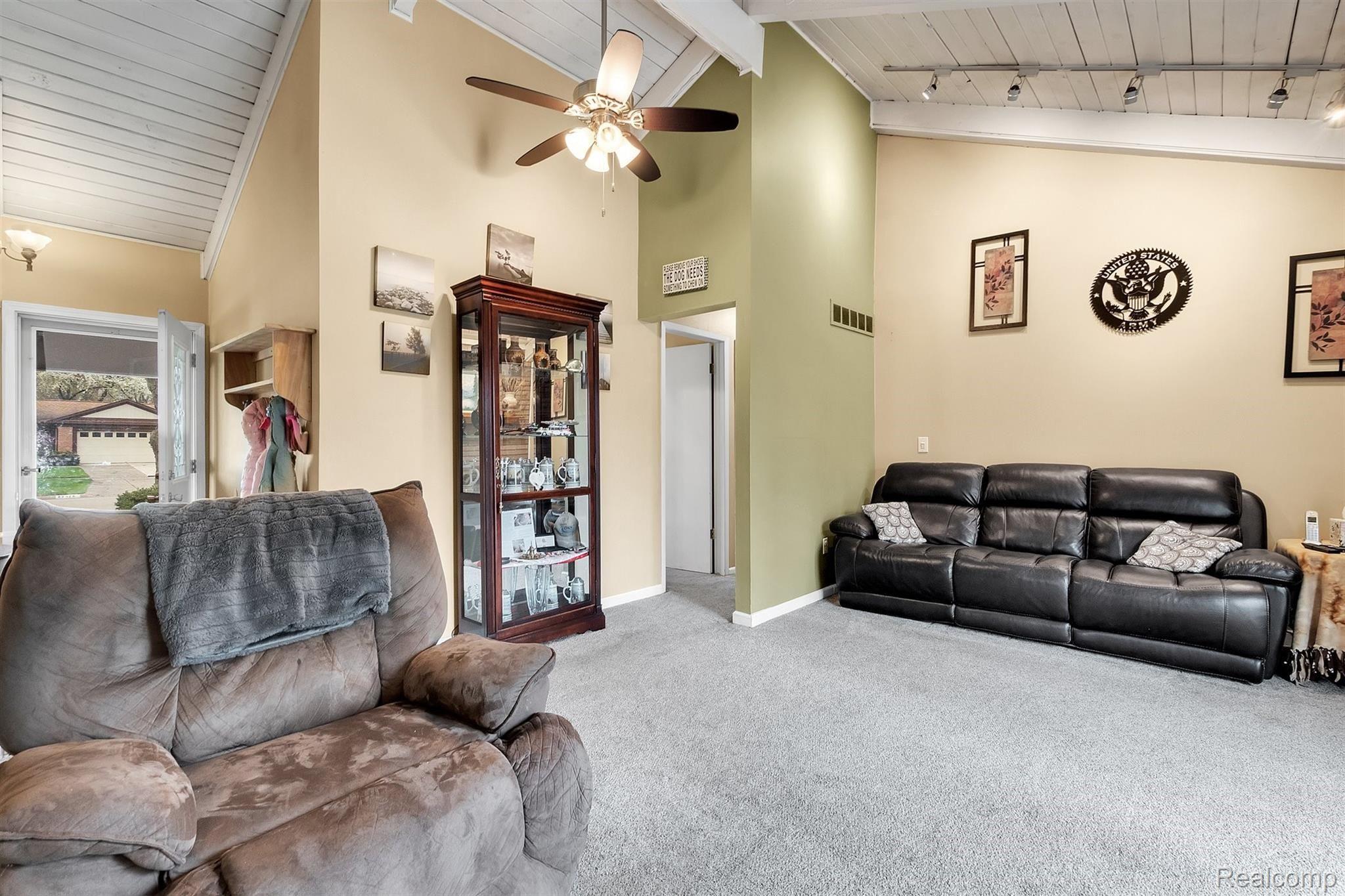 43425 Hanford Road Canton, MI 48187 - Photo 14 of 35 14-43425-Hanford-Rd-WindowStill-Real-Estate-Photography-14.jpg