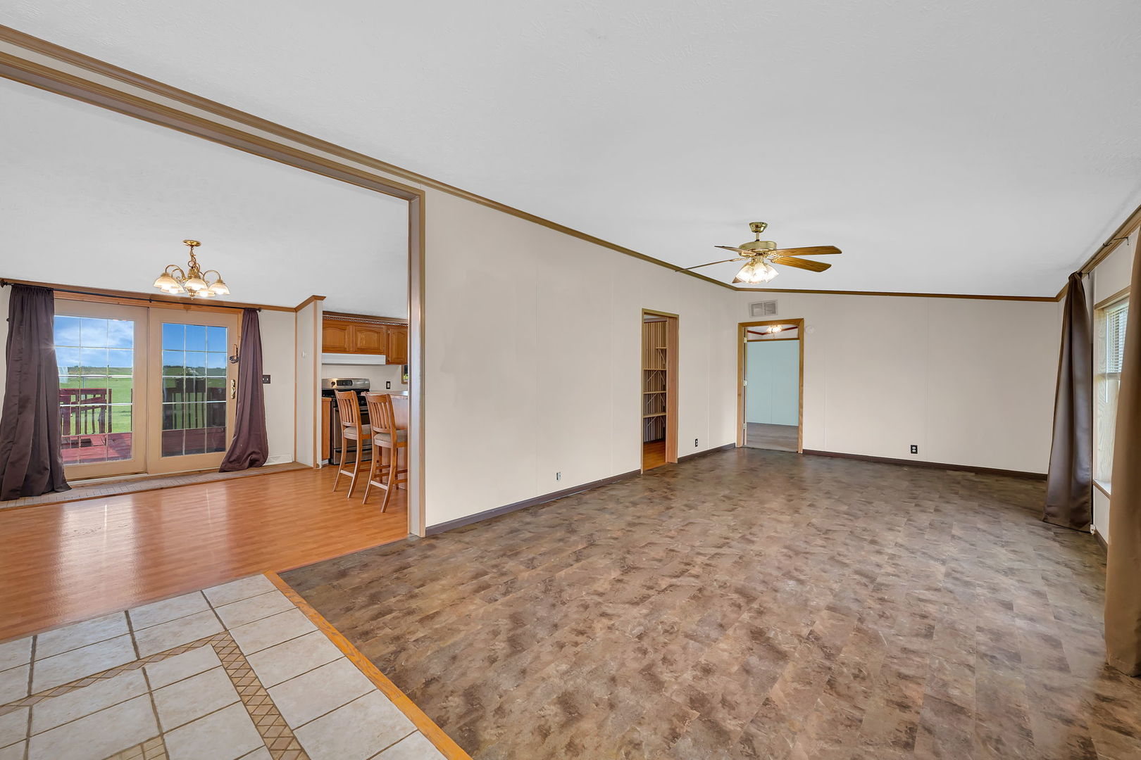 1931 North 31st Road Ottawa, IL 61350 - Photo 5 of 44