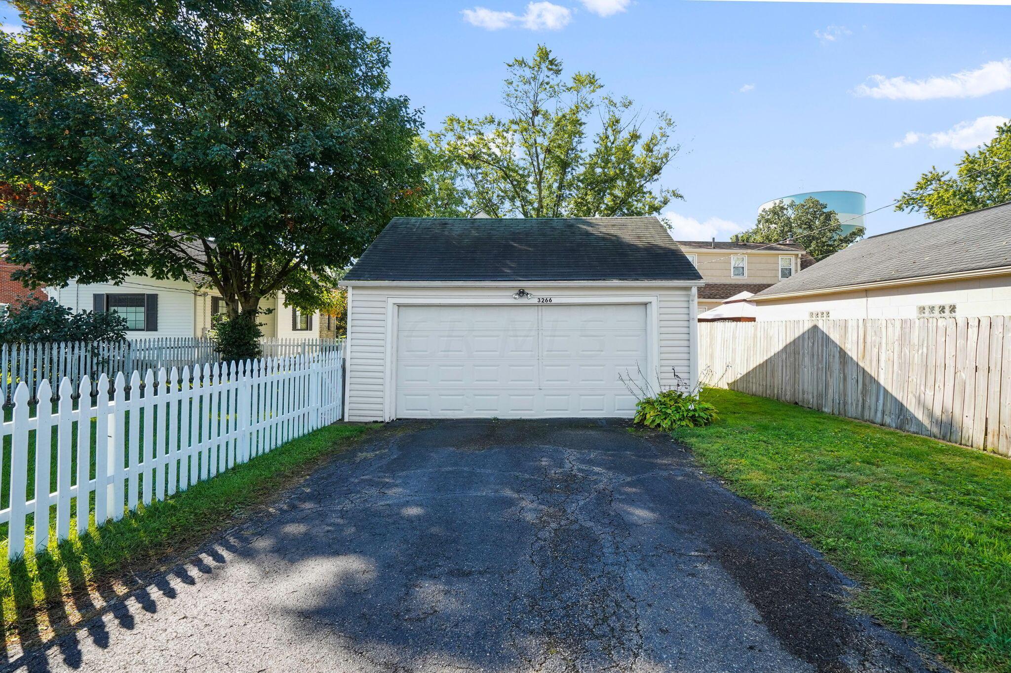 3266 Wicklow Road Columbus, OH 43204 - Photo 34 of 37 52-web-or-mls-DSC01899