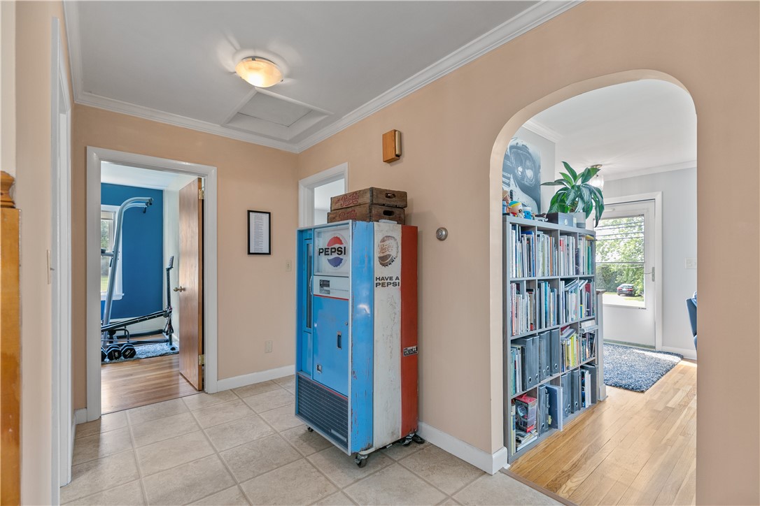 88 Middle Road Portsmouth, RI 02871 - Photo 21 of 43