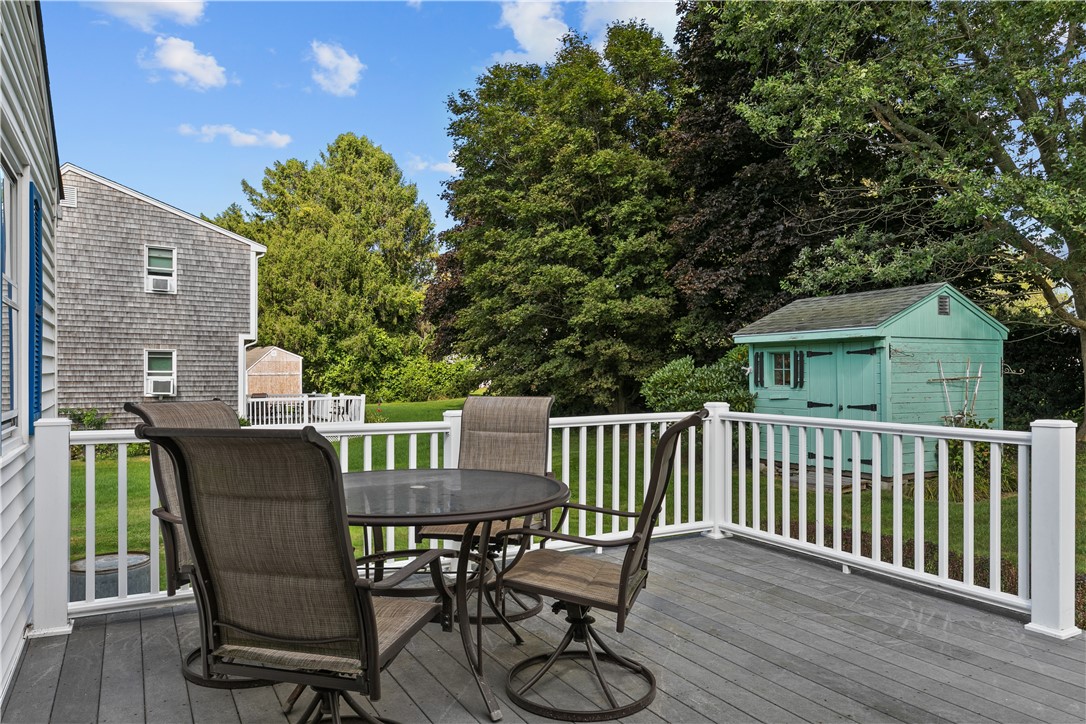 88 Middle Road Portsmouth, RI 02871 - Photo 30 of 43