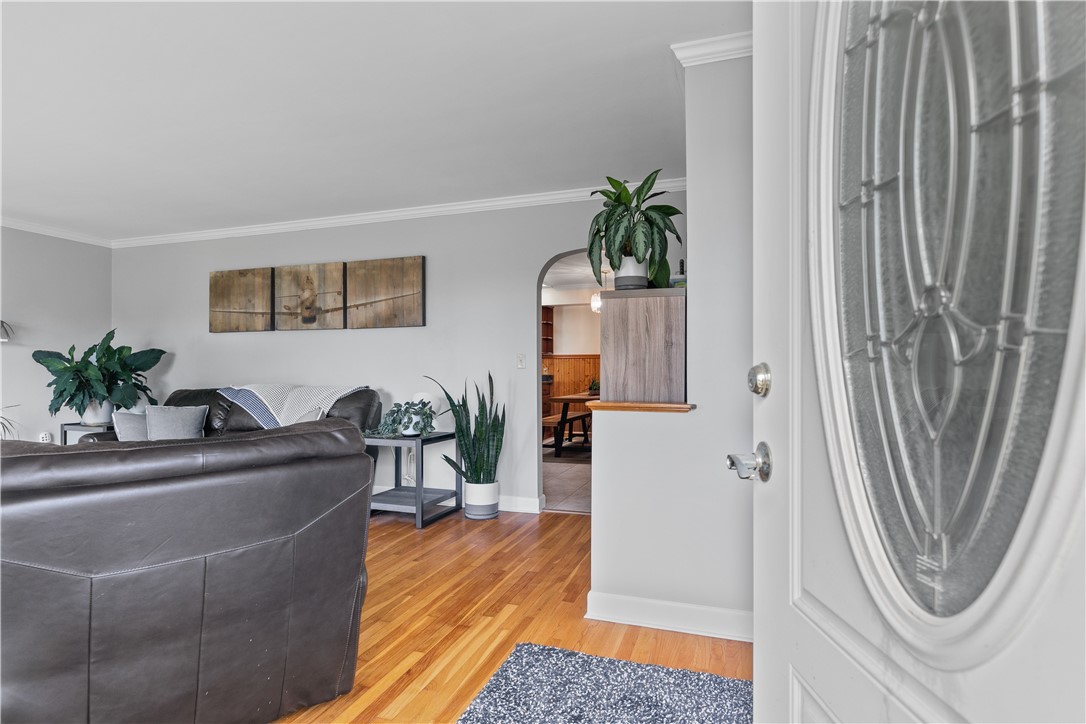 88 Middle Road Portsmouth, RI 02871 - Photo 3 of 43