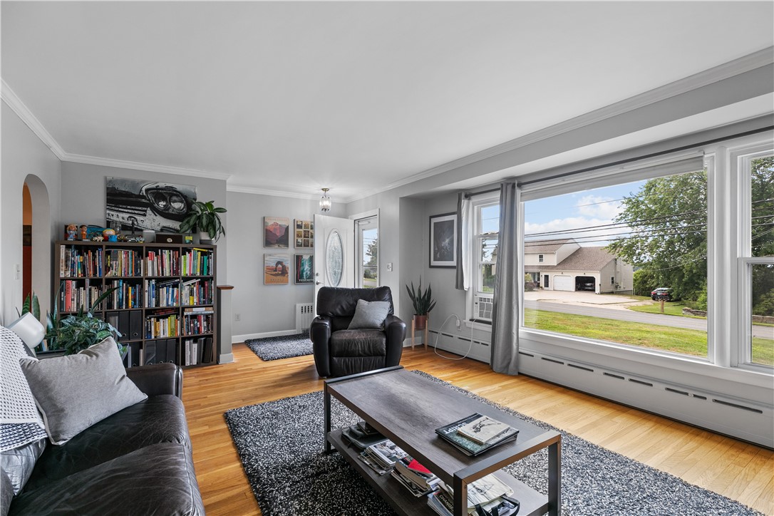88 Middle Road Portsmouth, RI 02871 - Photo 7 of 43
