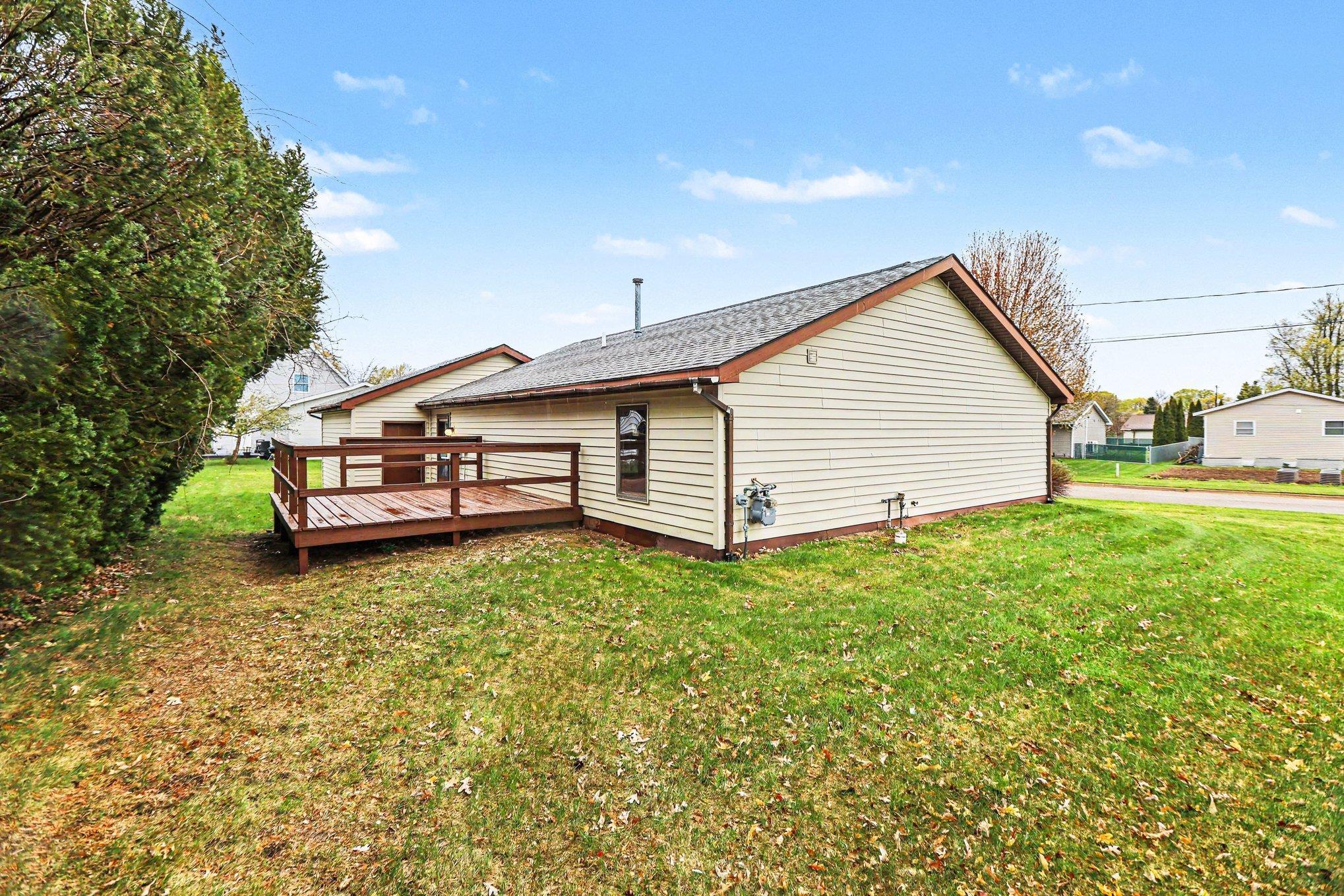 1401 Cummer Street Cadillac, MI 49601 - Photo 22 of 27