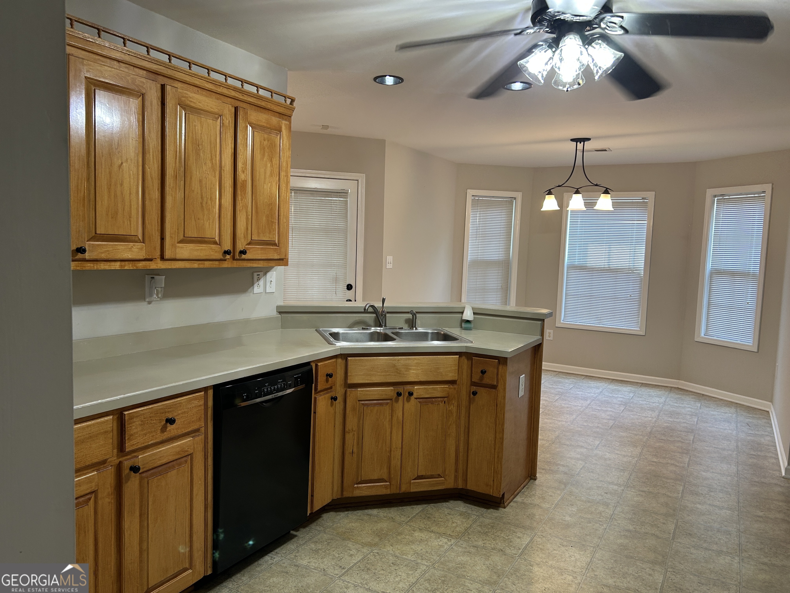 381 Youth Jersey Road Covington, GA 30014 - Photo 7 of 27