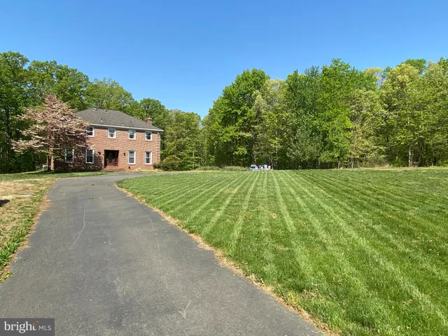 $3,950 | 14917 Lee Highway, Gainesville, VA 20155