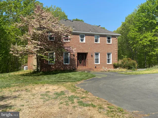 $3,950 | 14917 Lee Highway, Gainesville, VA 20155