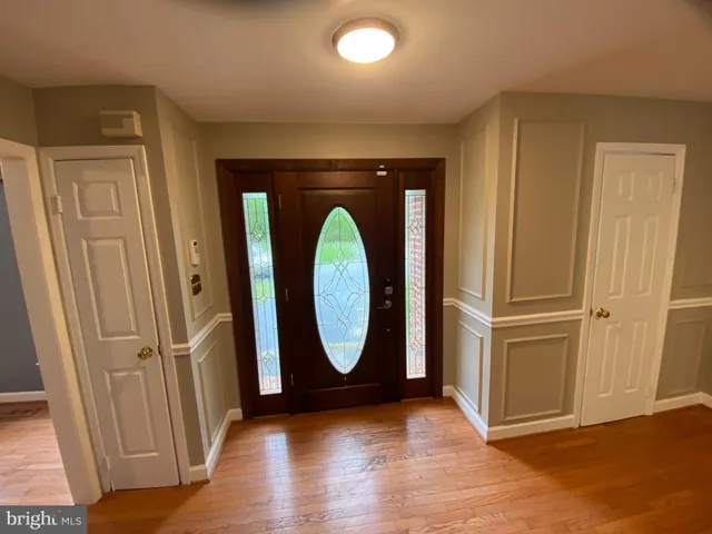 $3,950 | 14917 Lee Highway, Gainesville, VA 20155