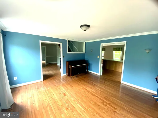 $3,950 | 14917 Lee Highway, Gainesville, VA 20155