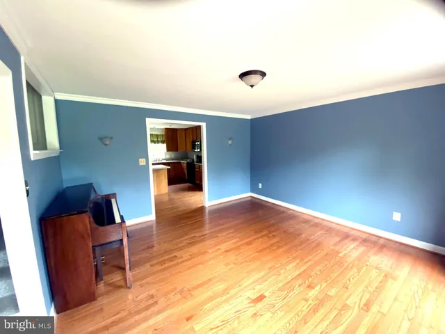 $3,950 | 14917 Lee Highway, Gainesville, VA 20155