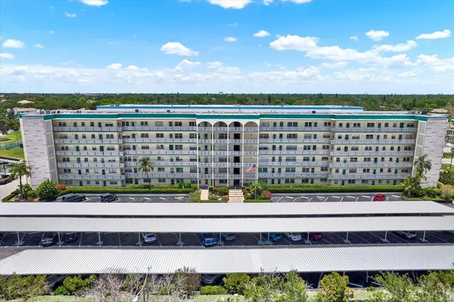 $160,000 | 2960 59th Street South, Unit 108, Gulfport, FL 33707