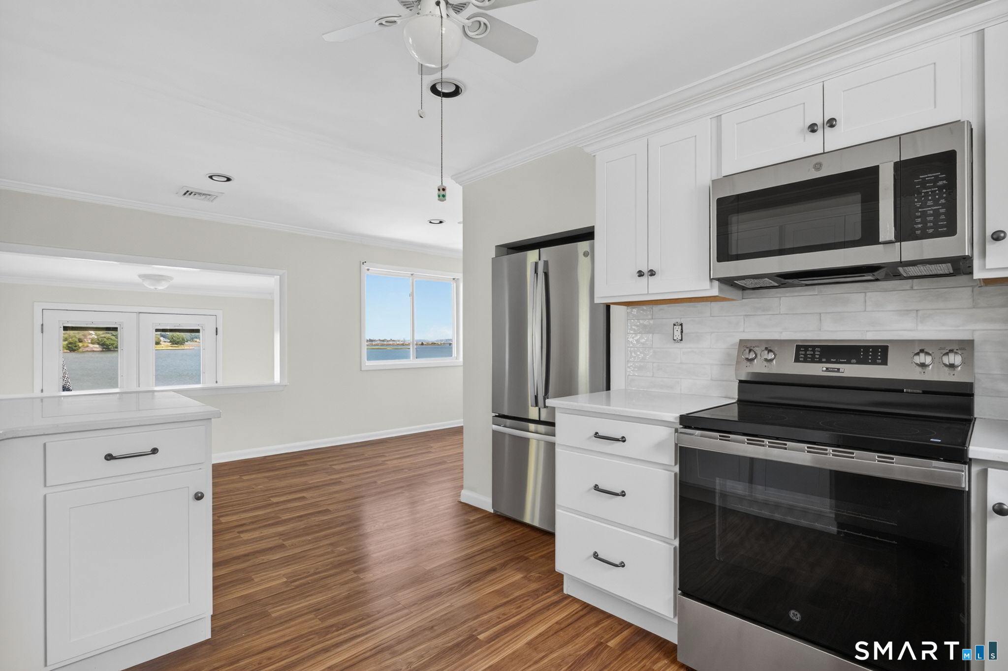272 Elm Street, Unit UPSTAIRS Groton, CT 06340 - Photo 8 of 38
