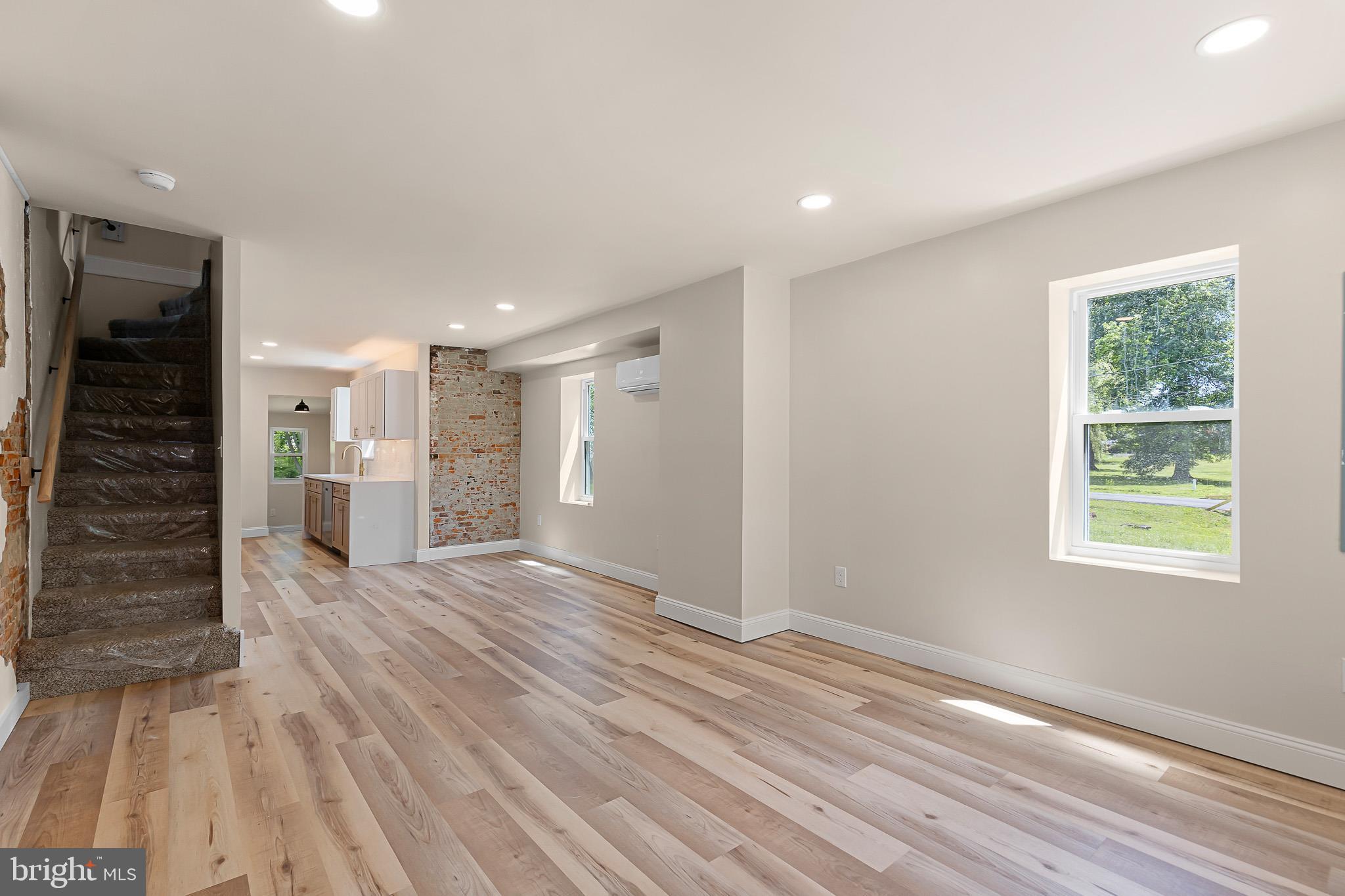 563 Rosedale Road Kennett Square, PA 19348 - Photo 2 of 18 Main level