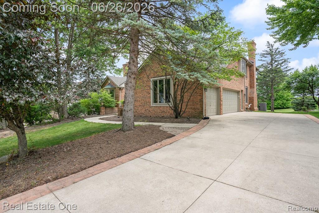 2898 Eagle Drive Rochester, MI 48309 - Photo 44 of 52 2898 Eagle_MLS-052.jpg