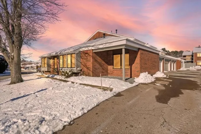 $379,900 | 55 Rosewood Drive, Unit 55, Stoughton, MA 02072