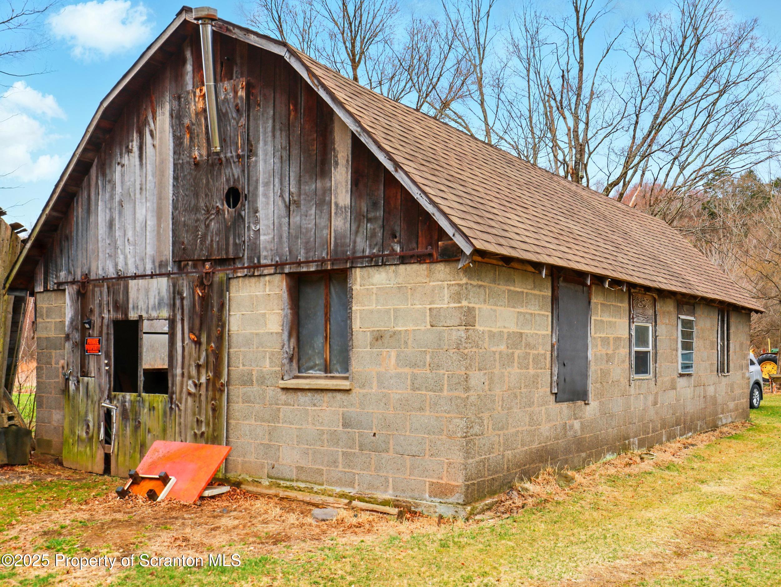 110 Bluegrass Road Tunkhannock, PA 18657 - Photo 16 of 17 a backyard of a house