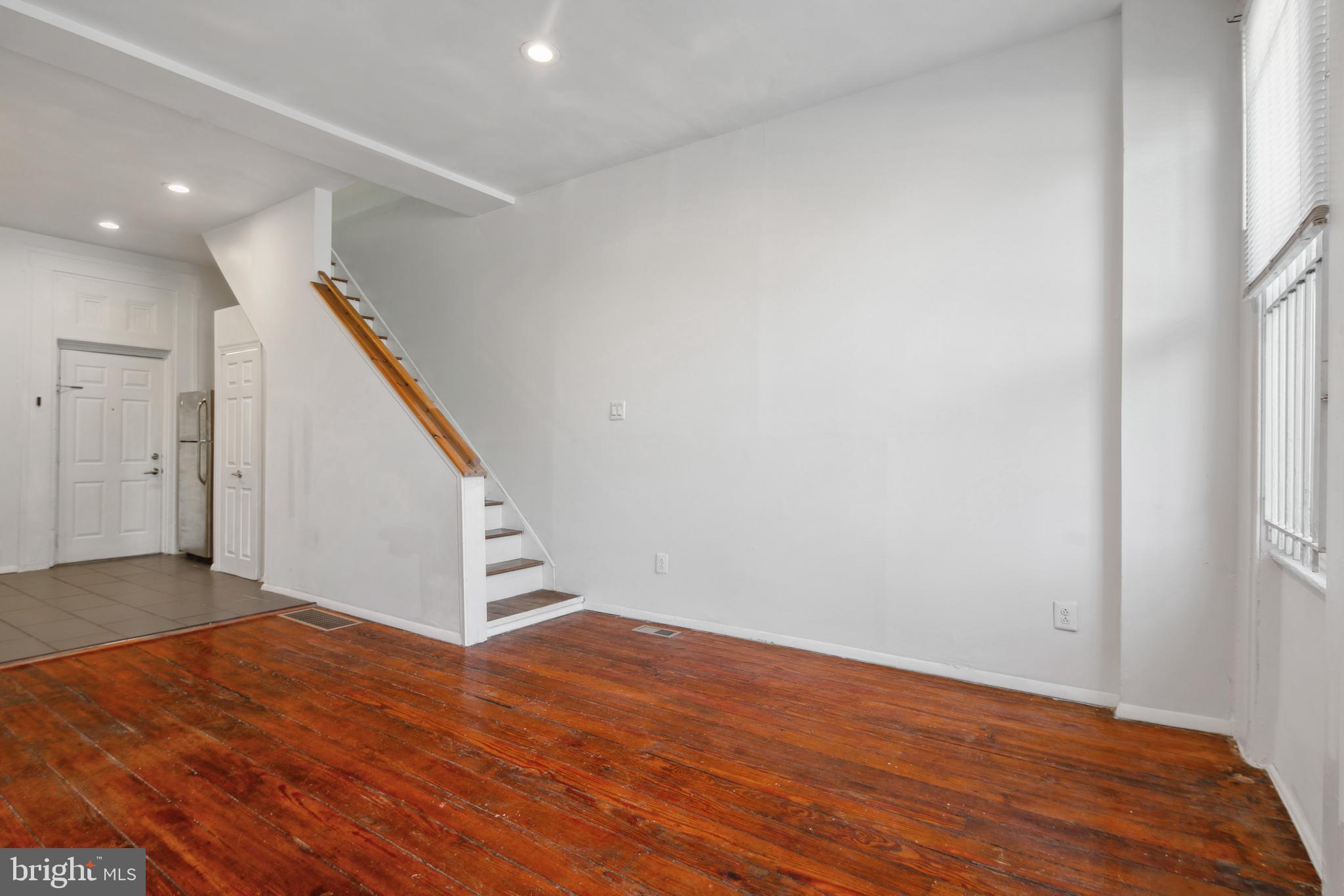 911 North 6th Street Philadelphia, PA 19123 - Photo 9 of 26