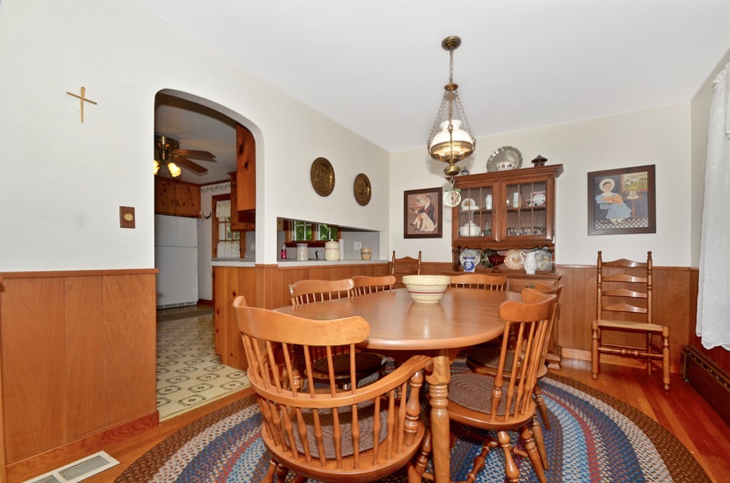 100 Pilgrim Road Clinton, MA 01510 - Photo 7 of 18 Gallery Image 7